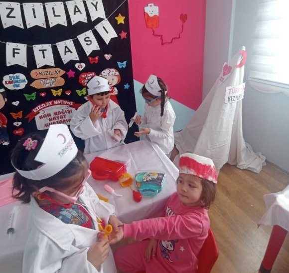 ANAMUR’DA MİNİKLERDEN ’KIZILAY HAFTASI’ ETKİNLİĞİ