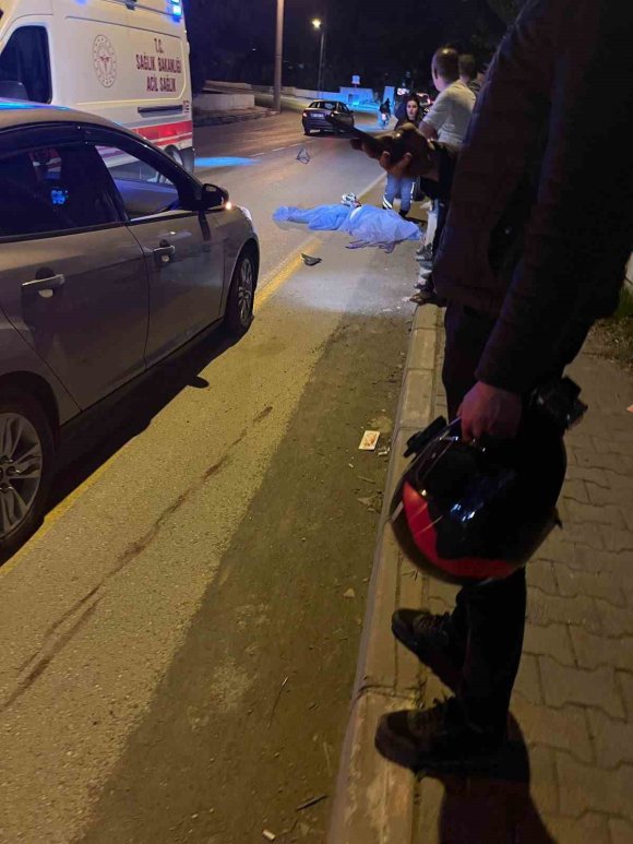 MOTOSİKLET KAZASINDA 20 YAŞINDAKİ SÜRÜCÜ ÖLDÜ
