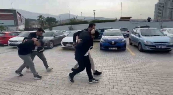 İSKENDERUN’DA ARANAN 2 ŞAHIS YAKALANDI