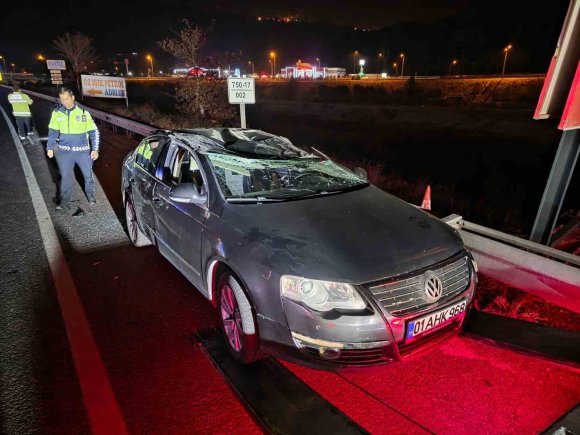 POZANTI’DA FECİ KAZA: OTOMOBİL SÜRÜCÜSÜ HAYATINI KAYBETTİ