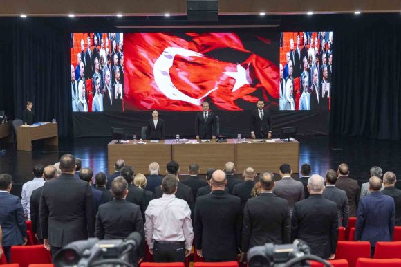 SEÇER: "2026’DA TRAMVAY İHALESİ YAPMAYI HEDEFLİYORUZ"