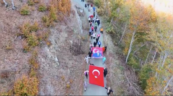 OSMANİYE’DE DOĞA SEVERLER ATATÜRK’Ü YÜRÜYÜŞLE ANDI