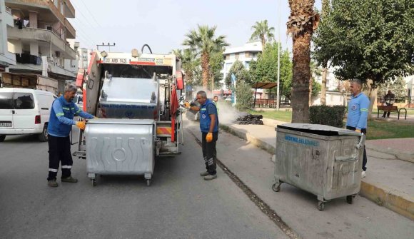 AKDENİZ’DE ÇÖP KONTEYNERİ SAYISI ARTIYOR