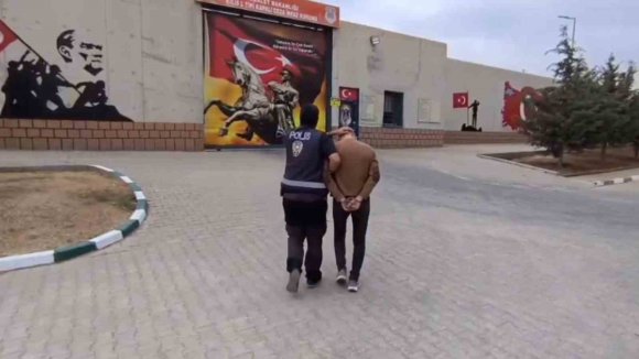 DEFNE’DE 12 YILDIR FİRARİ OLARAK ARANAN ŞAHIS YAKALANDI