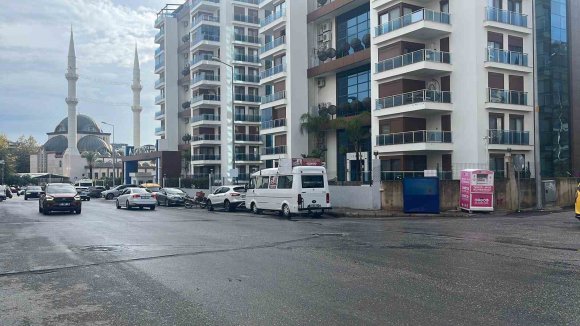 ALANYA’DA SOKAKTA KADINA SALDIRIDA BULUNAN ŞAHIS YAKALANDI