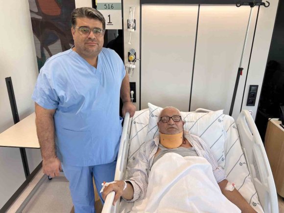 BOYUN OMURİLİĞİNDEKİ DARALMA AMELİYATI: YAŞLI HASTA YENİ TEKNİKLE ERTESİ GÜN SAĞLIĞINA KAVUŞTU