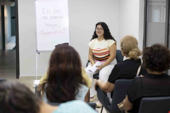 MERSİN’DE KADINLARA SAĞLIKLI SINIRLAR EĞİTİMİ