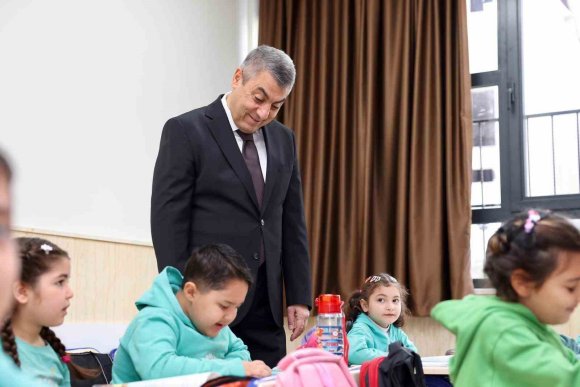 VALİ TOROS: "YIKILAN BİN 469 DERSLİK YERİNE BİN 534 MODERN DERSLİK YAPTIK"