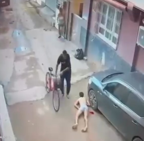 YASAK İLİŞKİ CİNAYETİ KAMERADA: GÖRÜNTÜLERE BIÇAKLAMA ANLARI YANSIDI