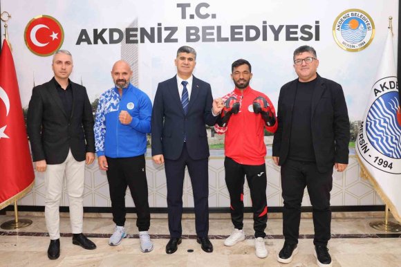 AKDENİZ BELEDİYE SPORUN ŞAMPİYON SPORCUSU DÜNYA ARENASINDA