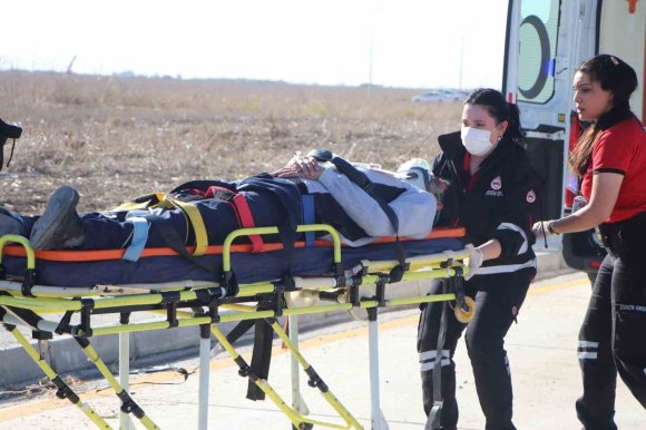 ÇUKUROVA HAVALİMANI’NDA UÇAK KAZASI TATBİKATI GERÇEĞİNİ ARATMADI