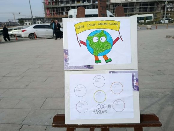 KAHRAMANMARAŞLI MİNİKLER, ’DÜNYA ÇOCUK HAKLARI GÜNÜ’NÜ KUTLADI