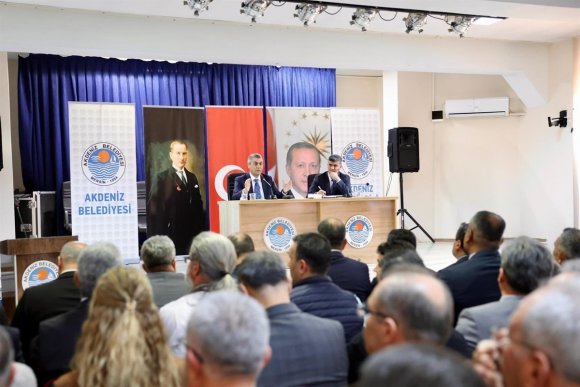 VALİ TOROS, AKDENİZ’DE MUHTARLARIN TALEPLERİNİ DİNLEDİ
