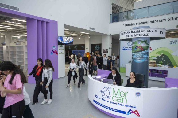 ARA TATİLİN GÖZDESİ MERCAN BİLİM MERKEZİ OLDU