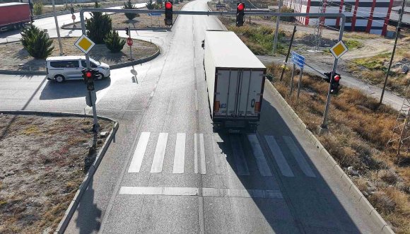 BURDUR’DA DRON DESTEKLİ TRAFİK DENETİMİ