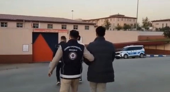 OSMANİYE’DE 9 DÜZENSİZ GÖÇMEN VE 3 ORGANİZATÖR YAKALANDI