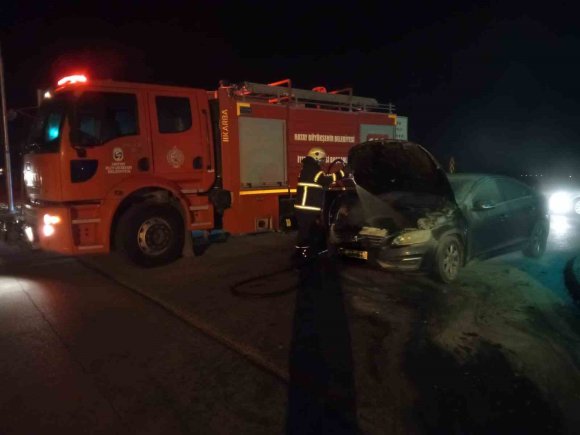 HASSA’DA OTOMOBİL YANGINI