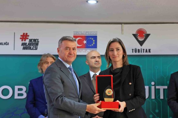 MERSİN’DE KOBİ’LER İÇİN DİJİTALLEŞME FIRSATLARI TANITILDI