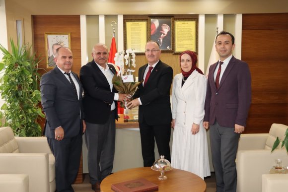 EĞİTİM BİR SEN’DEN MİLLİ EĞİTİM MÜDÜRÜ’NE 24 KASIM JESTİ