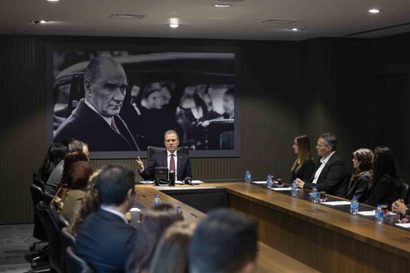 BAŞKAN SEÇER: "EĞİTİME AYRI BİR SAYFA AÇTIK"