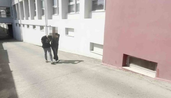 ADANA’DA 39 FİRARİ UYUŞTURUCU SATICISI YAKALANDI