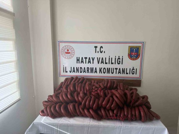 HATAY’DA MENŞEİ BELİRSİZ 120 KİLOGRAM SUCUĞA EL KONULDU