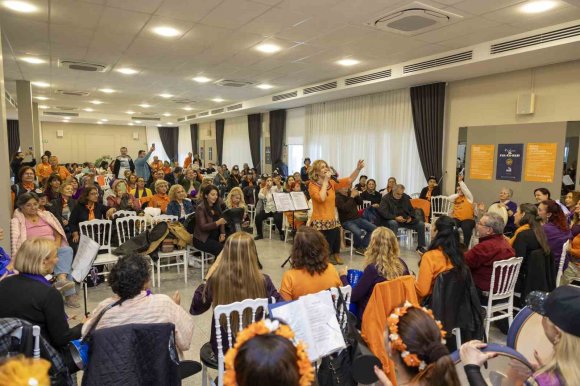 MERSİN’DE KADINLARA YÖNELİK ŞİDDETE KARŞI FARKINDALIK ETKİNLİKLERİ DÜZENLENDİ