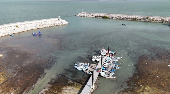 PROF. DR. ŞAHİN UYARDI: "EĞİRDİR GÖLÜ’NÜN HIZLA ÇEKİLMESİ İLÇEYİ FELAKETE SÜRÜKLÜYOR"