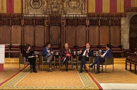 SEÇER: "ÇEVRE VE İKLİM DEĞİŞİKLİĞİNİ İLGİLENDİREN ALANLARA 400 MİLYON EURO’LUK YATIRIM YAPIYORUZ"