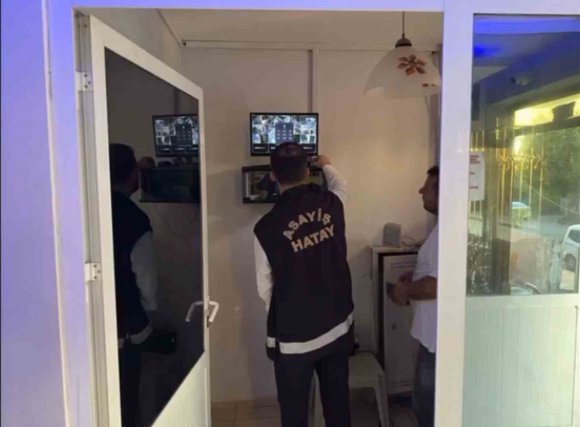 İSKENDERUN’DA GÜNÜ BİRLİK KİRALANAN APARTLAR DENETLENDİ