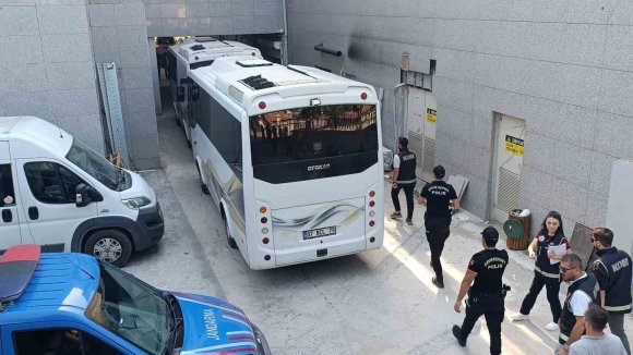 MANAVGAT BELEDİYESİ’NDEKİ YOLSUZLUK VE RÜŞVET DAVASINDA DURUŞMA BAŞLIYOR