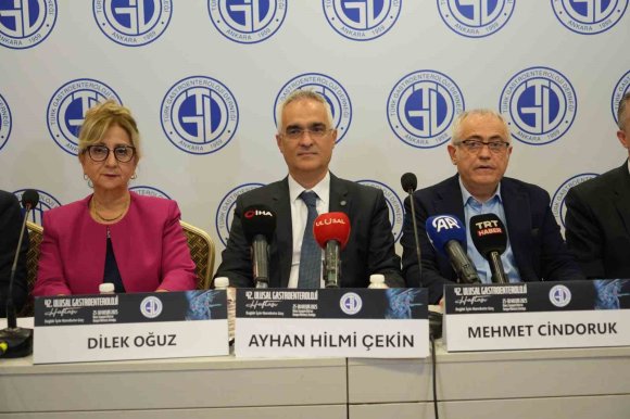 42. ULUSAL GASTROENTEROLOJİ HAFTASI’NDA HALK SAĞLIĞI UYARISI: KARACİĞER YAĞLANMASI, OBEZİTE VE BAĞIRSAK DENGESİ ALARM VERİYOR