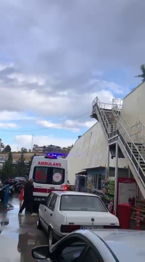 NAVİGASYON MAĞDURU TIRCININ "KONUMDAKİ O KADIN BENİ GETİRDİ" DİYEREK KENDİNİ SAVUNMASI GÜLÜMSETTİ