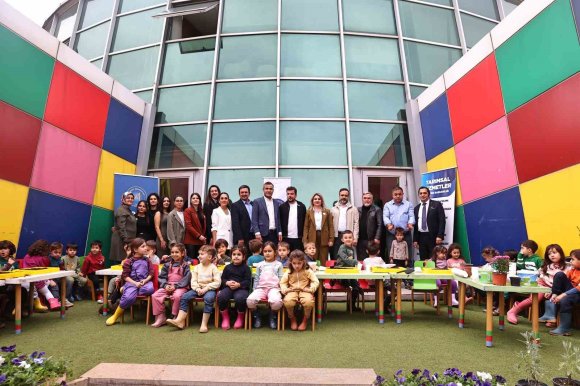 MİNİKLER "BİR SAKSI BİR UMUT" PROJESİYLE TOPRAKLA BULUŞTU