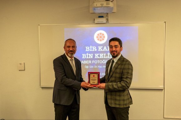 "BİR KARE, BİN KELİME", "BASINDA HABER FOTOĞRAFI KULLANIMI" EĞİTİMİ GERÇEKLEŞTİRİLDİ