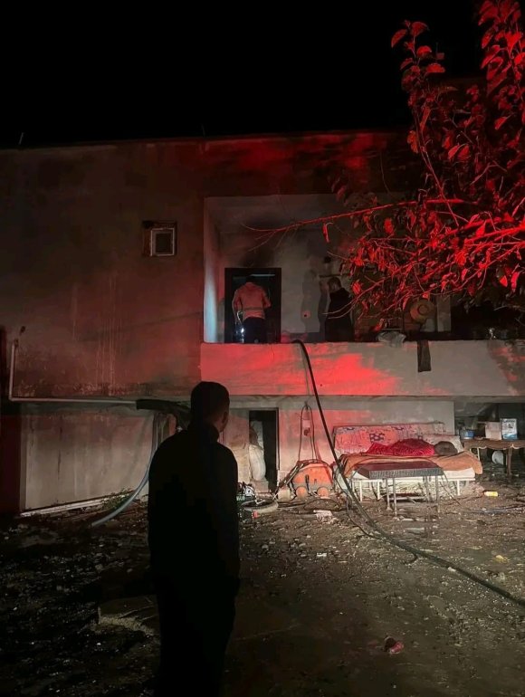 ARSUZ’DA MÜSTAKİL EV YANDI