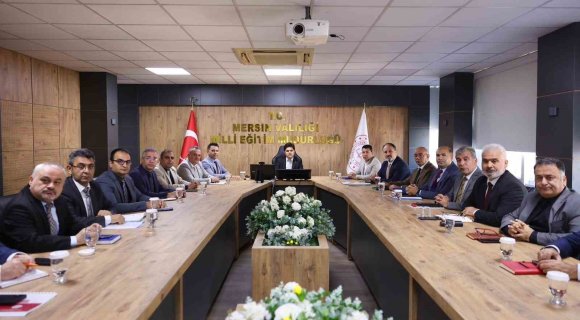 MERSİN’DE EĞİTİM GÜNDEMİ MASAYA YATIRILDI