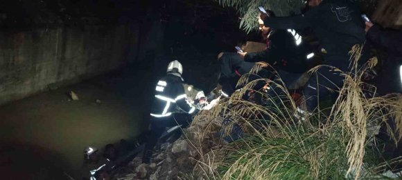 DEFNE’DE SU KANALINA DÜŞEN ŞAHIS YARALANDI