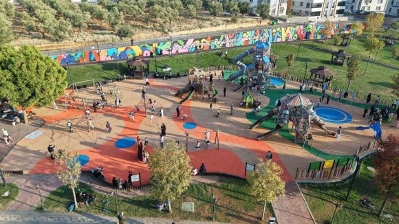 ALİYA İZZETBEGOVİÇ MİLLET BAHÇESİ YENİLENDİ