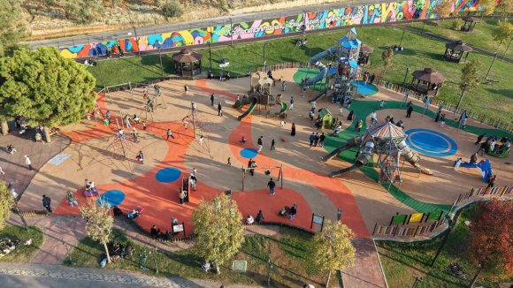 ALİYA İZZETBEGOVİÇ MİLLET BAHÇESİ YENİLENDİ