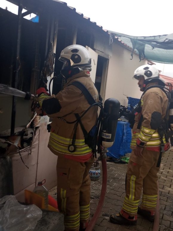 DEFNE’DE KONTEYNER YANGINI