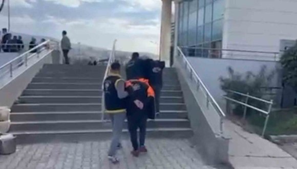 İSKENDERUN’DA UYUŞTURUCU MADDE SATICILARI TUTUKLANDI