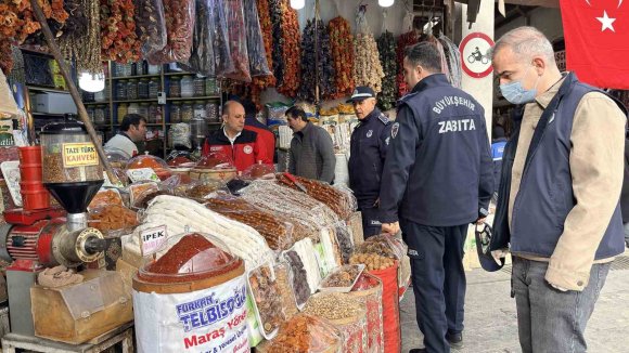 KAHRAMANMARAŞ KAPALI ÇARŞI’DA GIDA DENETİMİ YAPILDI