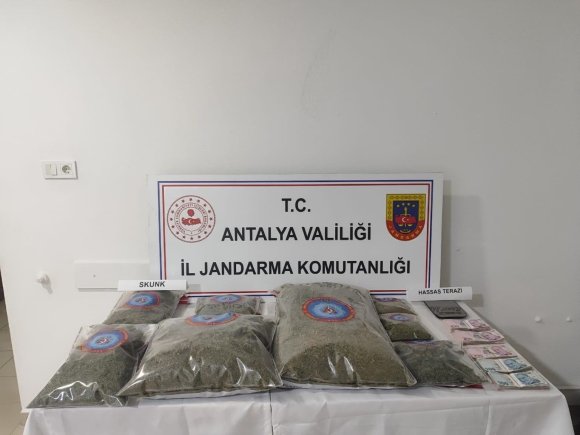 KONYAALTI VE ELMALI’DA UYUŞTURUCU OPERASYONU