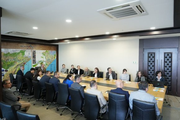 KONYAALTI’DA SÜRDÜRÜLEBİLİR ENERJİ VE İKLİM EYLEM PLANI HAZIRLANIYOR