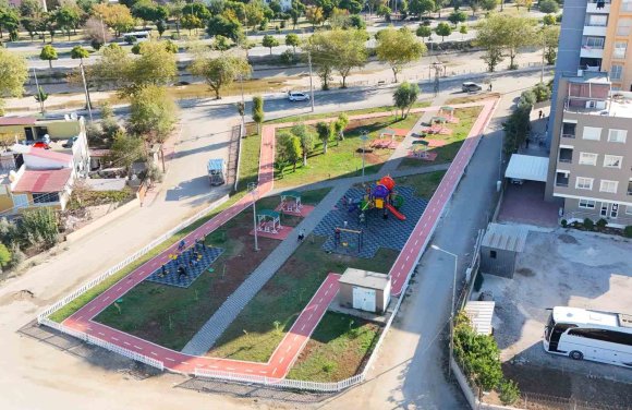 BAŞKAN DEMİRÇALI, "2 BİN 500 METREKARELİK PARKIMIZ HERKES İÇİN DÜŞÜNÜLMÜŞ BİR PROJE"