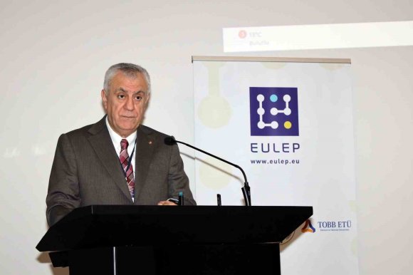 ADANA’DA MESLEKİ EĞİTİM KONFERANSI