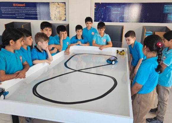 YAPARAK YAŞAYARAK ÖĞRENME MERKEZİ ÇOCUKLARI GELECEĞE HAZIRLIYOR