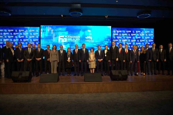 CORENDON AİRLİNES 5. FİNANSIN GELECEĞİ ZİRVESİ’NE SPONSOR OLDU