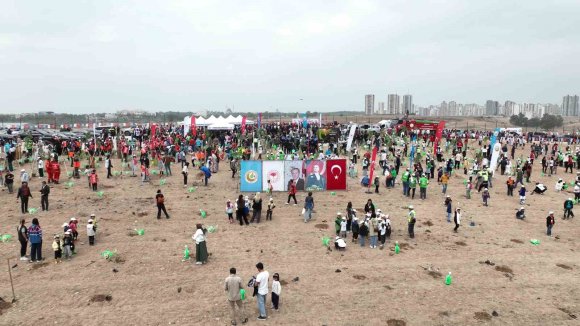 ATÜ YEŞİL KAMPÜS OLMA YOLUNDA İLERLİYOR: DİKİLEN FİDAN SAYISI 22 BİN 500’Ü BULDU